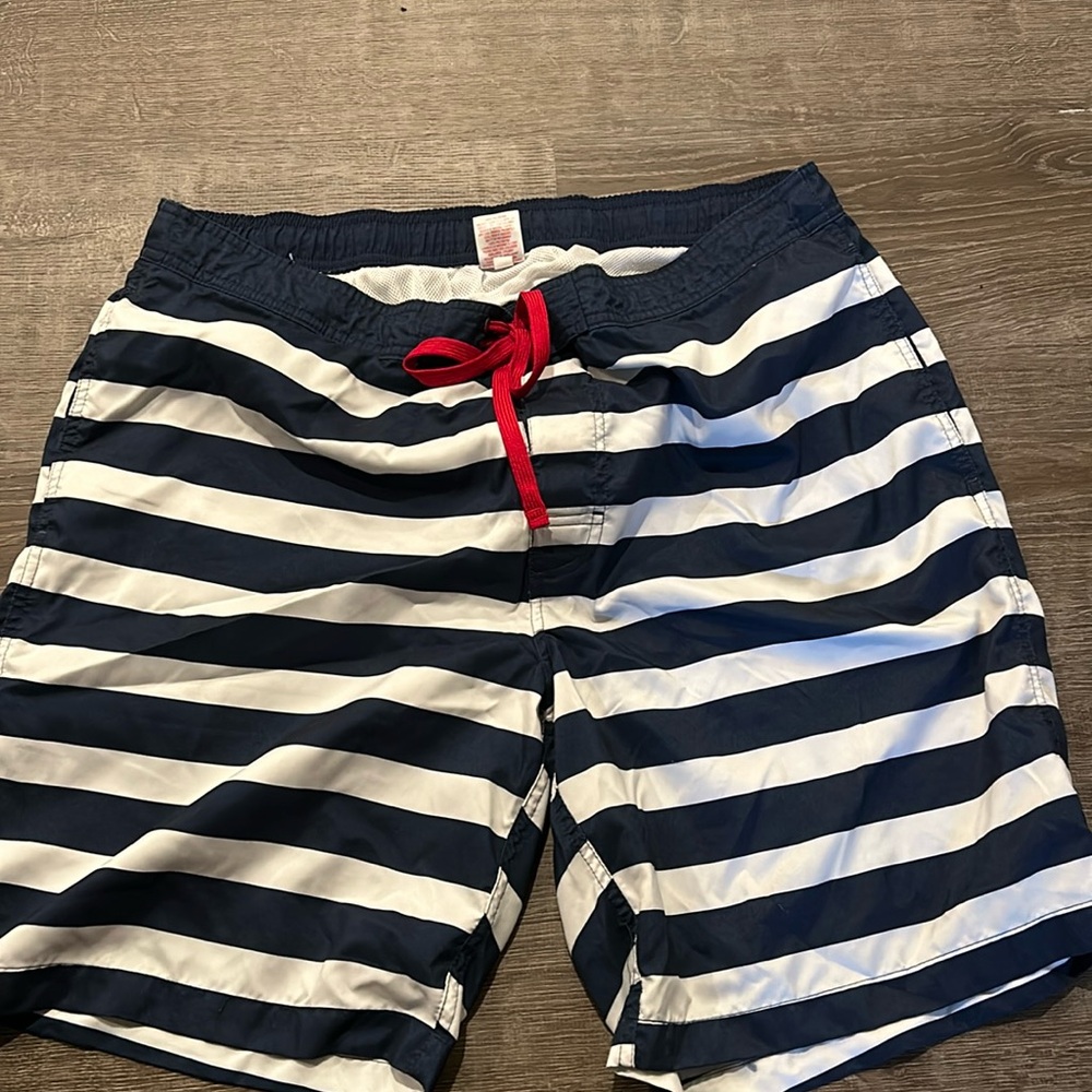 Merona men’s swim trunks- navy and white striped- like new